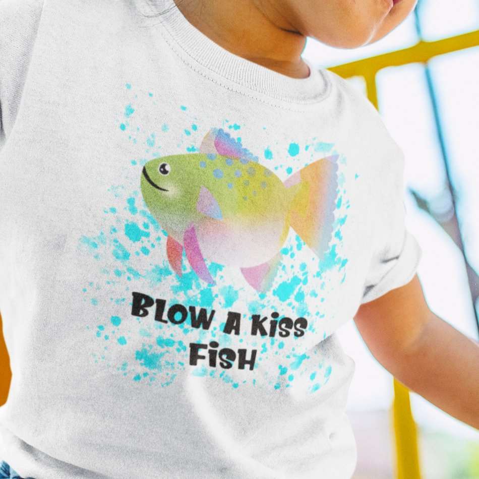 Blow a kiss fish